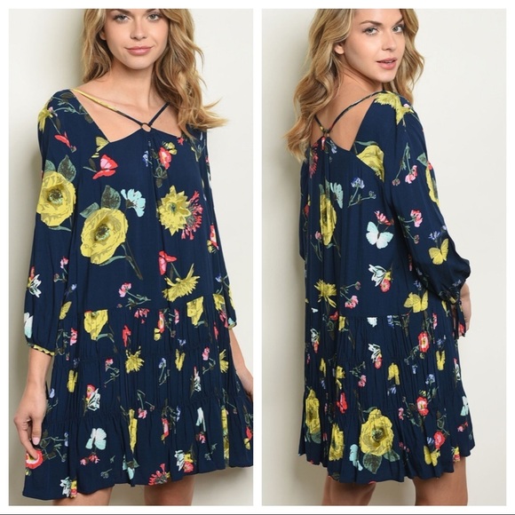 entro Dresses & Skirts - ENTRO navy blue floral swing dress 3/4 sleeves